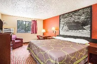 Super 8 By Wyndham Harrisonburg Motel Room photo