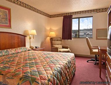 Super 8 By Wyndham