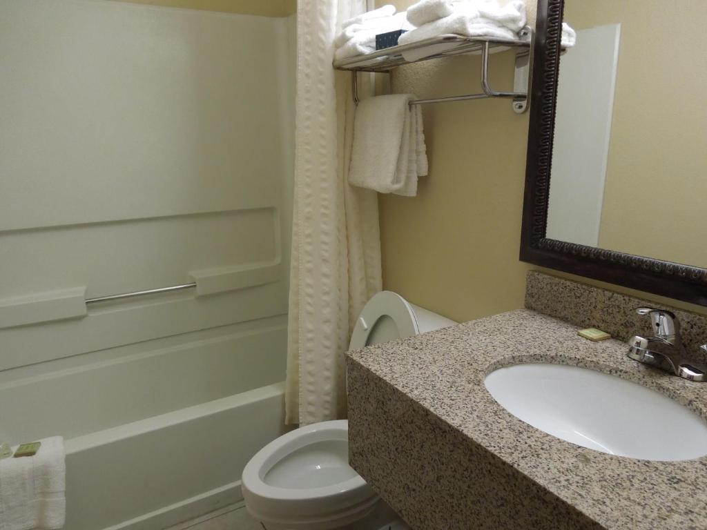 Super 8 By Wyndham Motel Harrisonburg